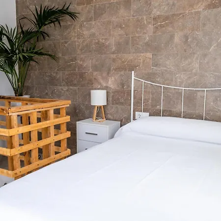 Duplex Central Con Terraza En Conil: Ideal Para Familias Y Parejas - Es-180-200 Apartment